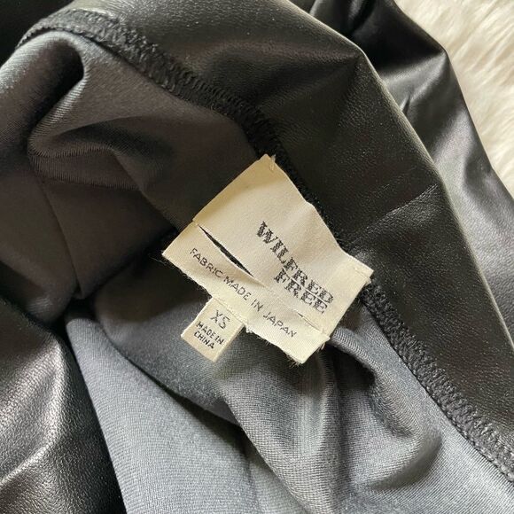 𝅺WILFRED Free Daria Faux Leather Leggings XS - Picture 3 of 4